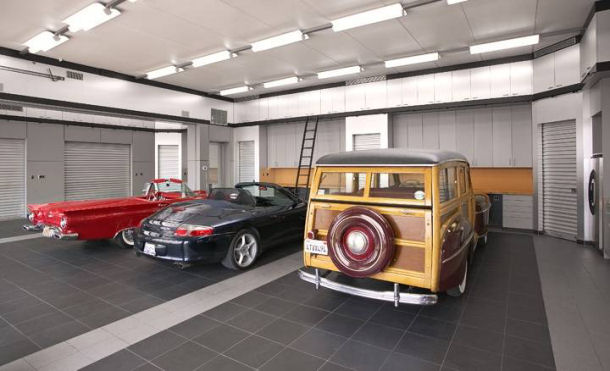 Clean Nice Garage