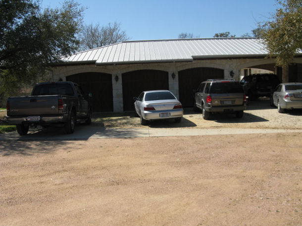 Salado Garage